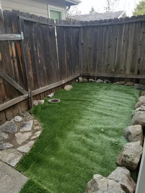 Exterior - 160 E St, Jacksonville, OR 97530 photo 5 of 5