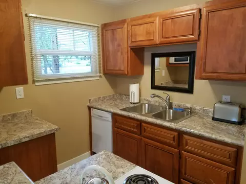 Kitchen - 160 E St, Jacksonville, OR 97530 photo 3 of 7