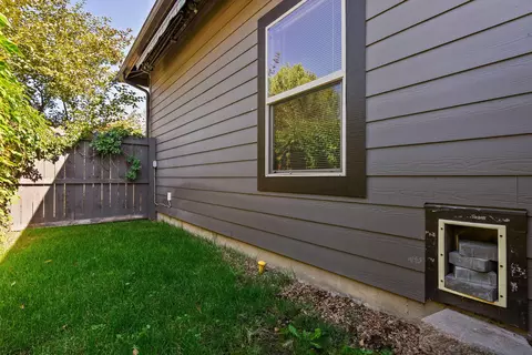 61245 Crescent Ct, Bend, OR 97702 photo 41