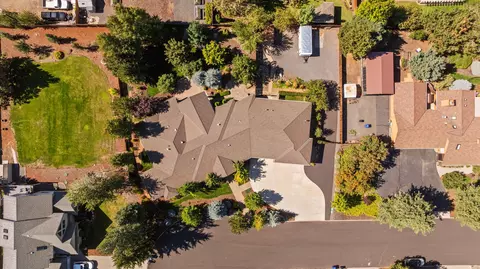61245 Crescent Ct, Bend, OR 97702 photo 65