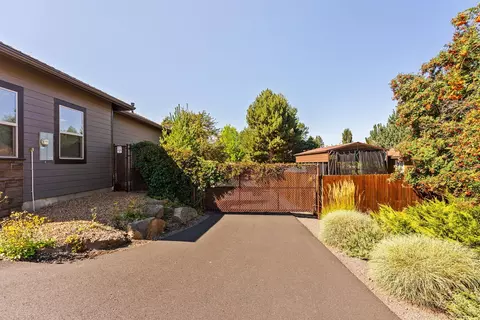61245 Crescent Ct, Bend, OR 97702 photo 61