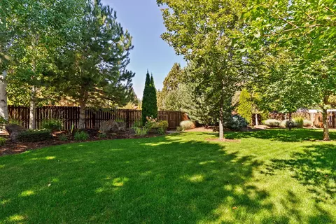 61245 Crescent Ct, Bend, OR 97702 photo 56