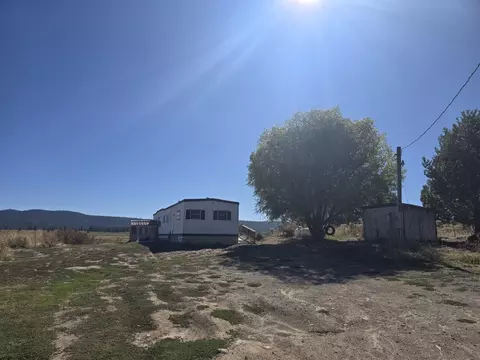 27614 Drews Rd, Chiloquin, OR 97624