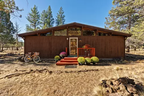 16091 Old Juniper Rd, Sisters, OR 97759