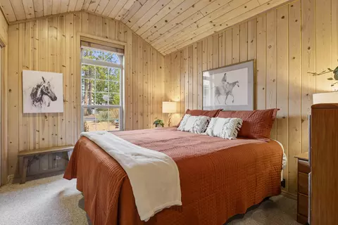 Bedroom - 18221 Oregon Loop #40, Sunriver, OR 97707 photo 1 of 4