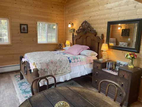 Bedroom - 798 Covered Bridge Rd, Rogue River, OR 97537 photo 3 of 3