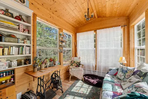 Exterior - 798 Covered Bridge Rd, Rogue River, OR 97537 photo 3 of 17
