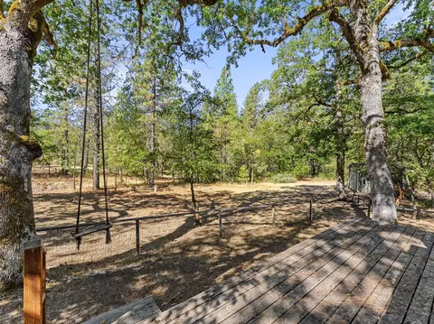 Exterior - 798 Covered Bridge Rd, Rogue River, OR 97537 photo 15 of 17