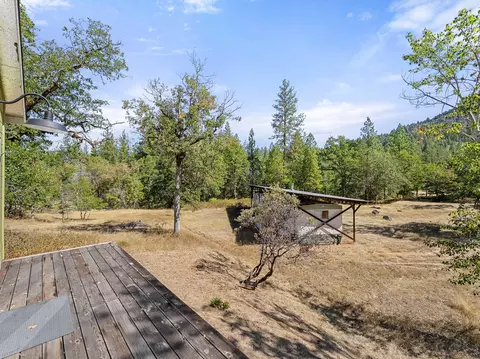 Exterior - 798 Covered Bridge Rd, Rogue River, OR 97537 photo 11 of 17