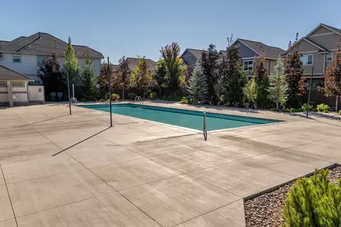 Exterior - 2949 NE Flagstone Ave, Bend, OR 97701 photo 5 of 6
