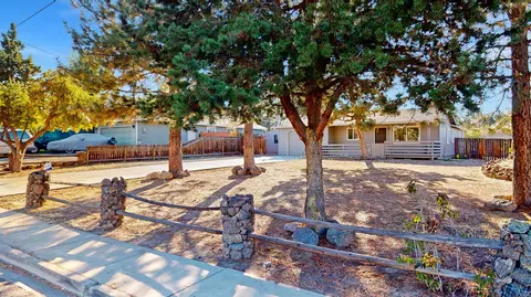 2015 SW 20th St, Redmond, OR 97756