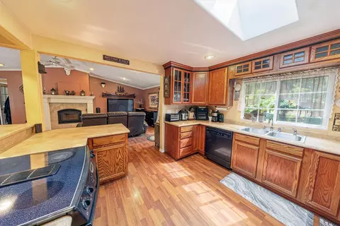 Kitchen - 1121 Yeust Rd, Azalea, OR 97410 photo 1 of 1