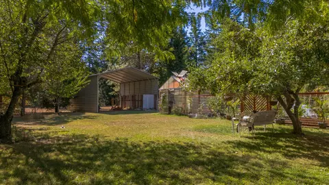 Exterior - 1121 Yeust Rd, Azalea, OR 97410 photo 18 of 27
