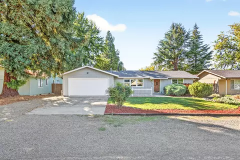 1826 Hart Ave, Medford, OR 97501