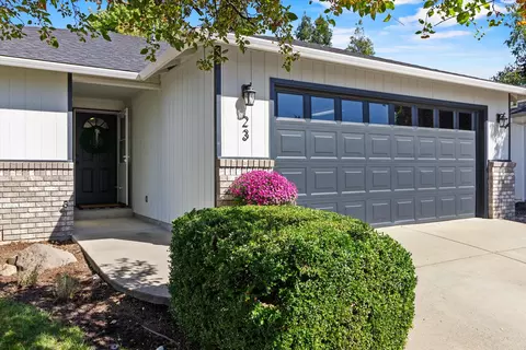 Exterior - 23 Blue Heron Ct, Eagle Point, OR 97524 photo 4 of 9