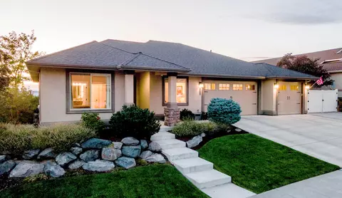 240 Skyridge Dr, Klamath Falls, OR 97603