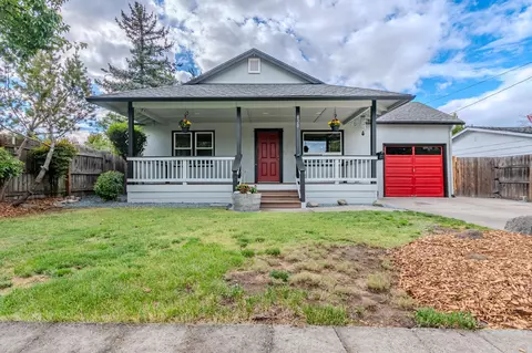 820 Newtown St, Medford, OR 97501