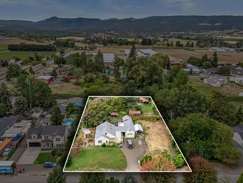 61 Vashti Way, Medford, OR 97501