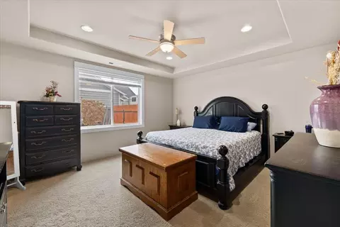 Bedroom - 676 Nottingham Ter, Eagle Point, OR 97524 photo 1 of 2