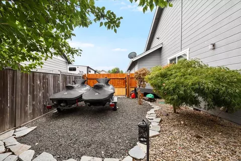 Exterior - 676 Nottingham Ter, Eagle Point, OR 97524 photo 9 of 9