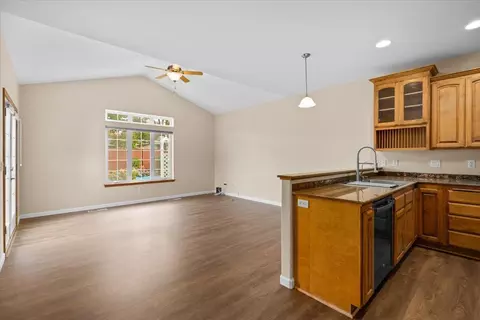 802 Ridgeway Ave, Central Point, OR 97502 photo 6