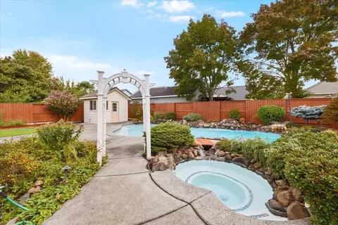 802 Ridgeway Ave, Central Point, OR 97502 photo 33