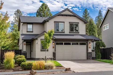 60523 Hedgewood Ln, Bend, OR 97702