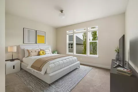 Bedroom - 20488 SE Byron Ave, Bend, OR 97702 photo 3 of 6