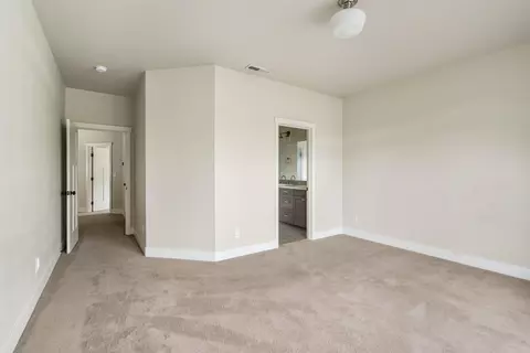 Bedroom - 20488 SE Byron Ave, Bend, OR 97702 photo 6 of 6