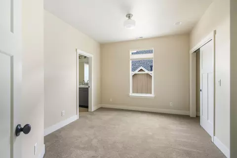 Bedroom - 20488 SE Byron Ave, Bend, OR 97702 photo 2 of 6