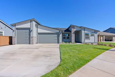 3739 NE Suchy St, Bend, OR 97701