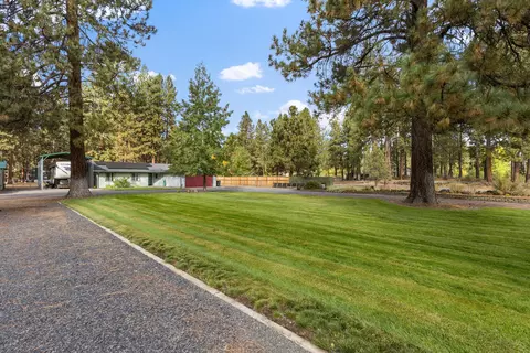 Exterior - 59895 Cheyenne Rd, Bend, OR 97702 photo 12 of 12