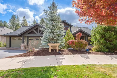 2885 NW Perlette Ln, Bend, OR 97703