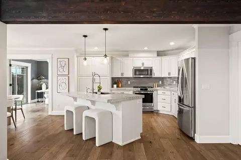 Kitchen - 61160 Hilmer Creek Dr, Bend, OR 97702 photo 1 of 5