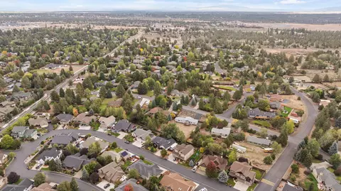 View/Area - 61160 Hilmer Creek Dr, Bend, OR 97702 photo 14 of 17