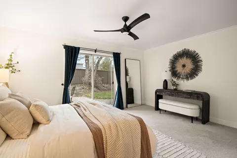 Bedroom - 61160 Hilmer Creek Dr, Bend, OR 97702 photo 2 of 5