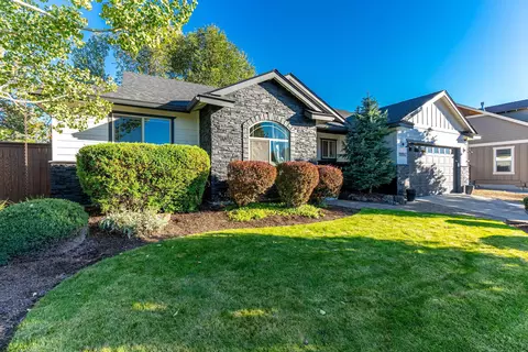 Exterior - 61160 Hilmer Creek Dr, Bend, OR 97702 photo 2 of 13