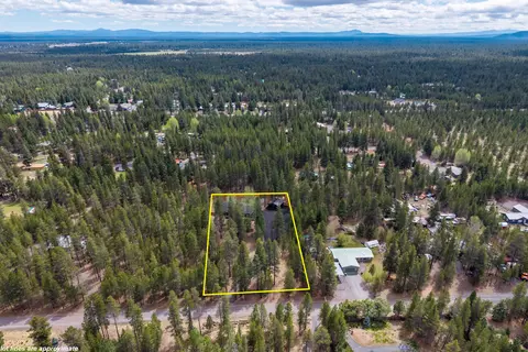 View/Area - 15943 Cascade Ln, La Pine, OR 97739 photo 1 of 2