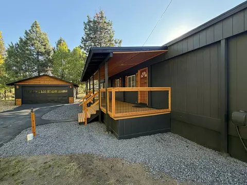 17375 Scaup Dr, Bend, OR 97707 photo 3