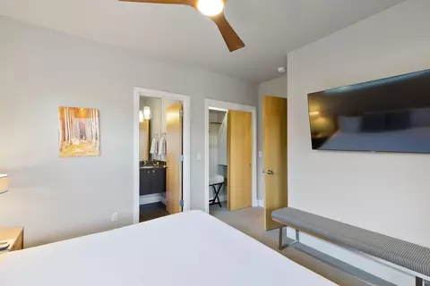 Bedroom - 19120 Gateway Loop, Bend, OR 97702 photo 8 of 8