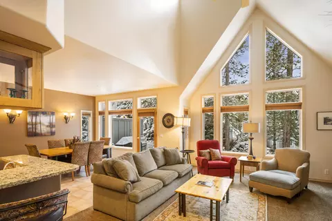 57078 Peppermill Cir #34-J, Sunriver, OR 97707