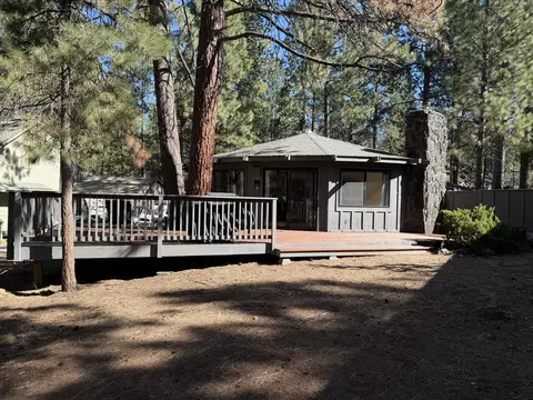 57052 Deer Ln, Sunriver, OR 97707