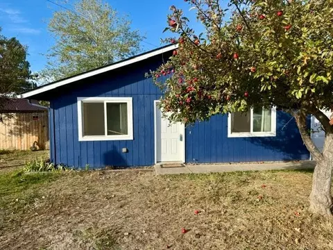 112 NE Cowden Dr, Madras, OR 97741