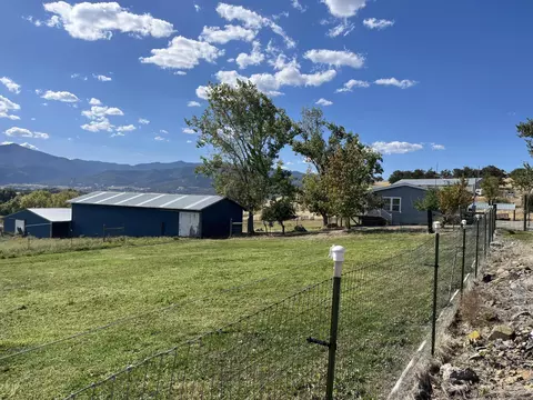 4234 Payne Rd, Medford, OR 97504