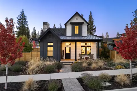 3076 NW Blodgett Way, Bend, OR 97703