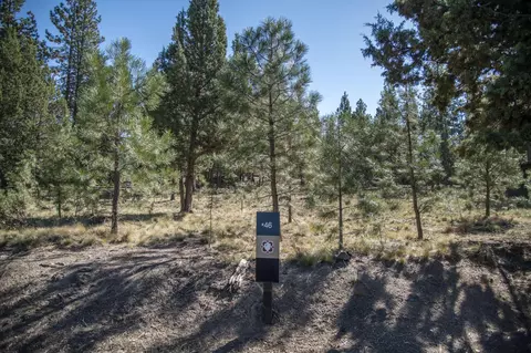61482 Meeks Trl, Bend, OR 97702