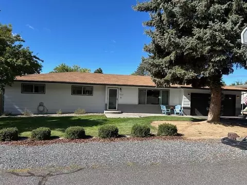 1220 Thomas Dr, Klamath Falls, OR 97603