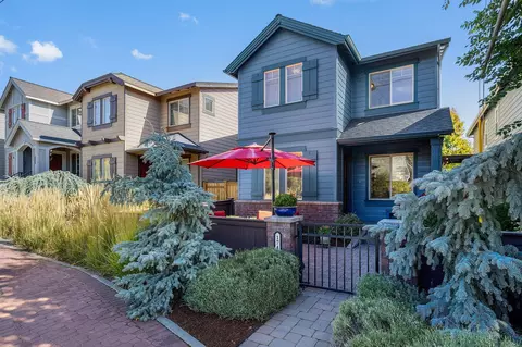 1740 NW Harriman St, Bend, OR 97703