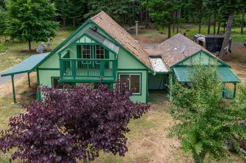 Other - 362 Crest Dr, Cave Junction, OR 97523 photo 3 of 8