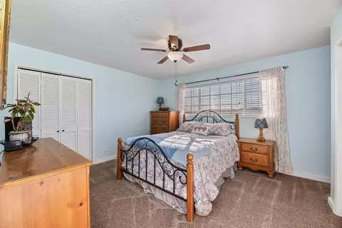 Bedroom - 2795 Ball Rd, Eagle Point, OR 97524 photo 3 of 4